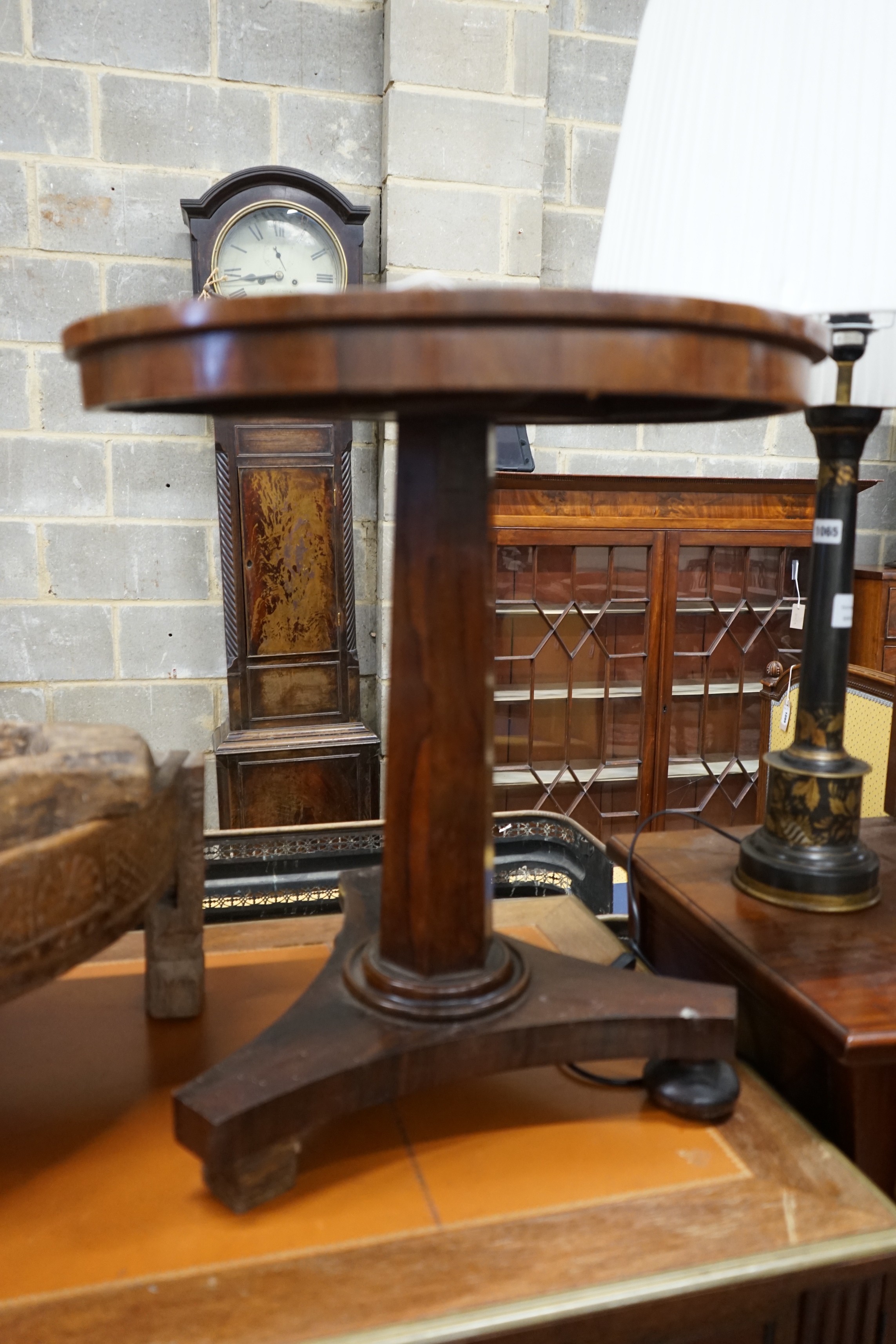 A Victorian circular rosewood occasional table, diameter 55cm, height 60cm